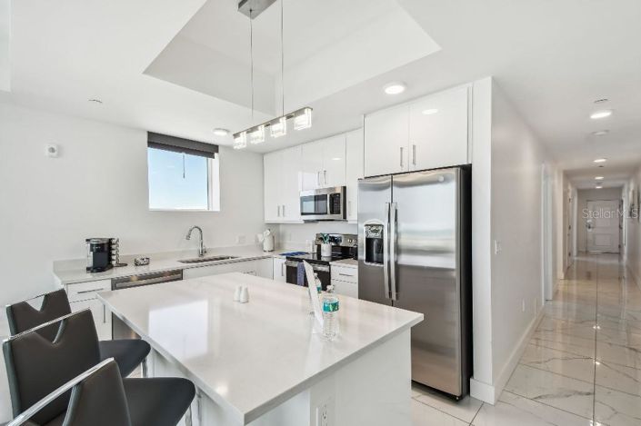 Image No.9-2 Bed Property for sale