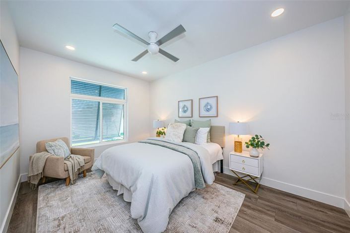 Image No.24-4 Bed Townhouse for sale