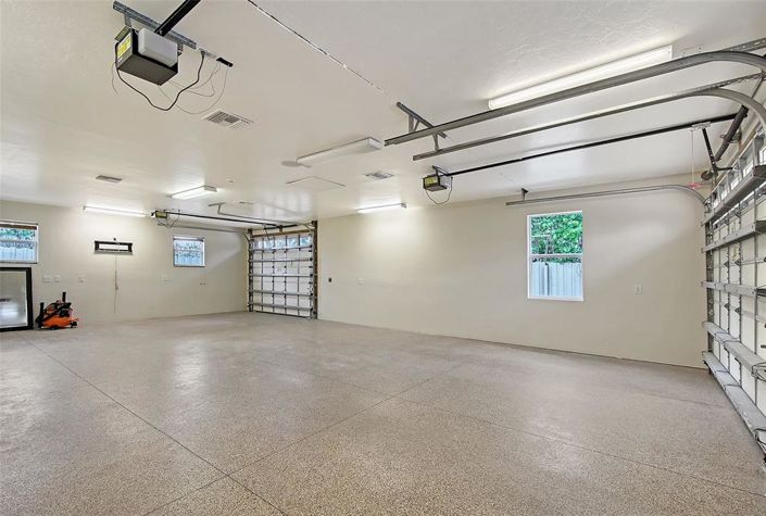 Image No.25-2 Bed Property for sale