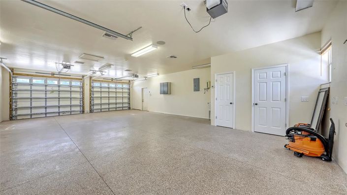 Image No.28-2 Bed Property for sale