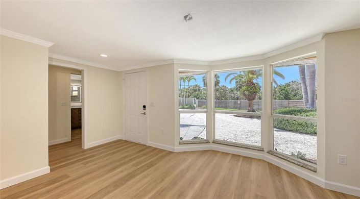 Image No.9-2 Bed Property for sale