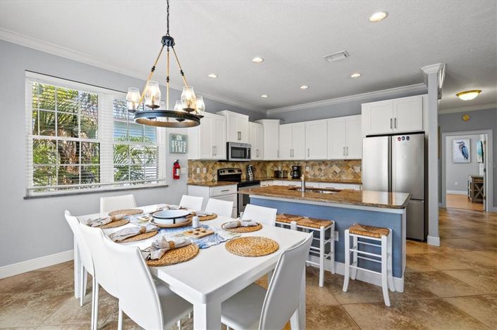 Image No.11-4 Bed Property for sale