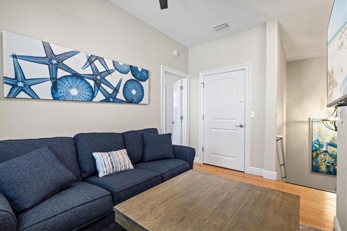 Image No.27-4 Bed Property for sale