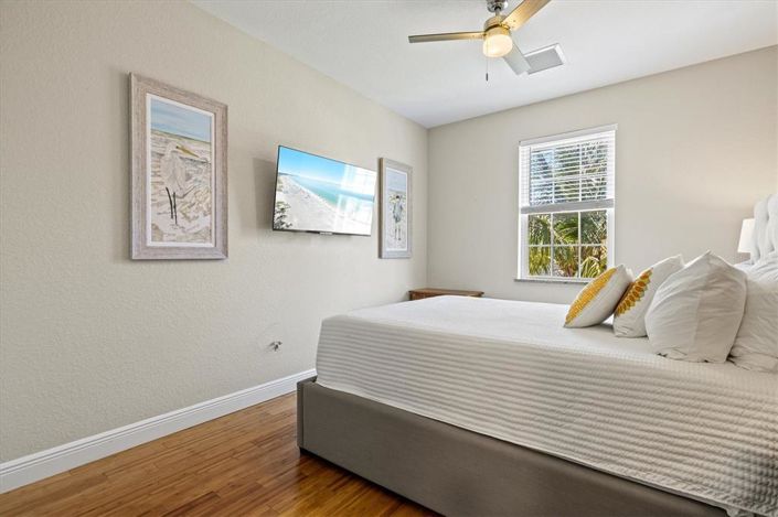 Image No.32-4 Bed Property for sale