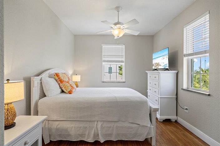 Image No.35-4 Bed Property for sale