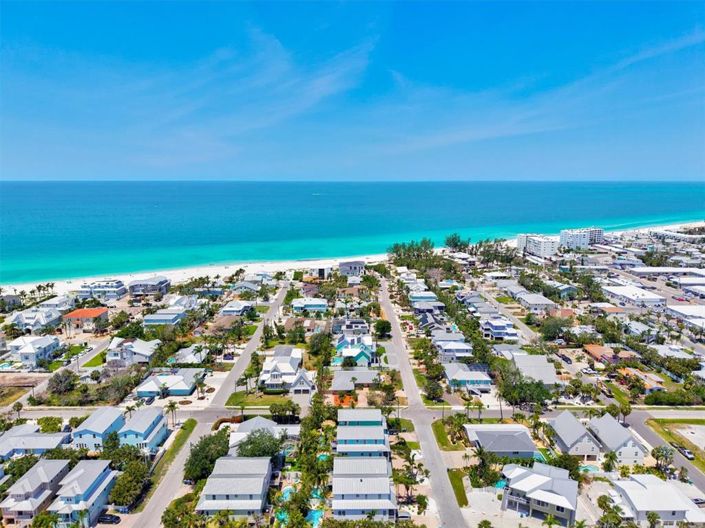 Image No.50-4 Bed Property for sale