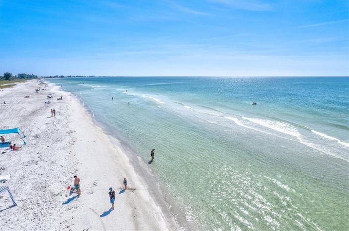 Image No.58-4 Bed Property for sale