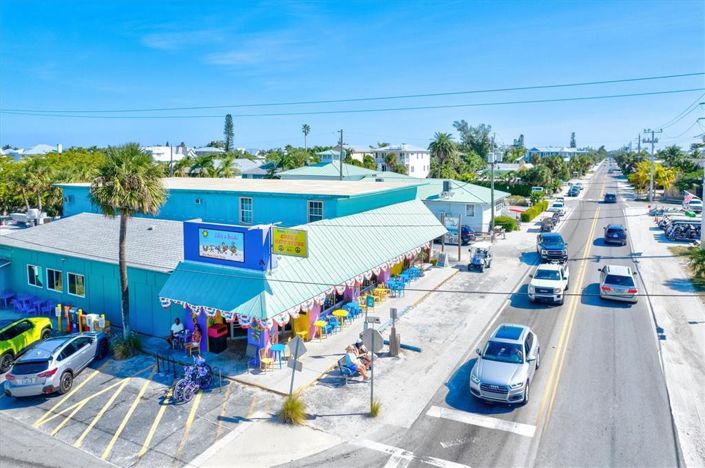 Image No.60-4 Bed Property for sale