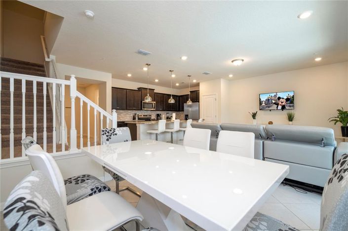 Image No.20-5 Bed Townhouse for sale