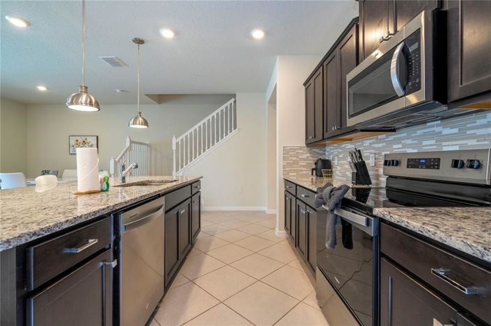 Image No.29-5 Bed Townhouse for sale