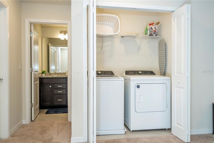 Image No.40-5 Bed Townhouse for sale