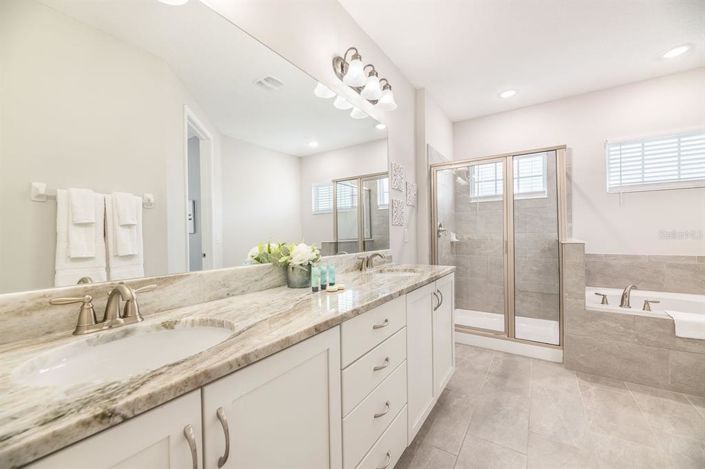 Image No.16-6 Bed Property for sale