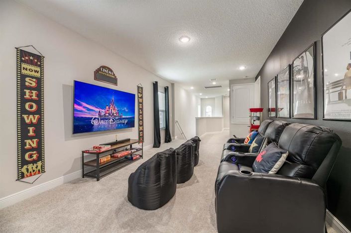 Image No.28-6 Bed Property for sale