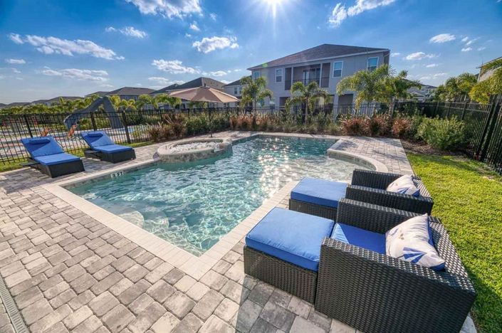 Image No.31-6 Bed Property for sale