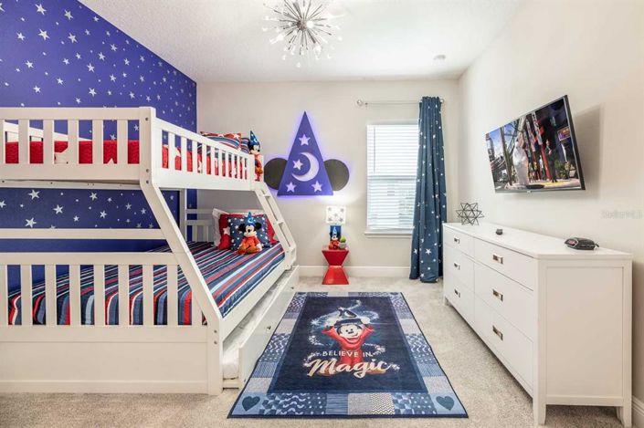 Image No.4-6 Bed Property for sale