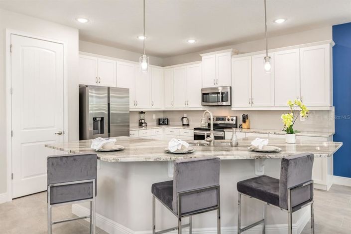 Image No.7-6 Bed Property for sale