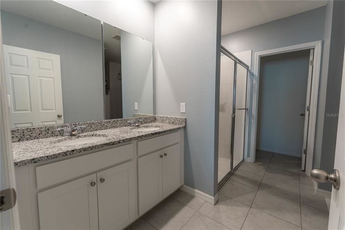 Image No.13-4 Bed Property for sale