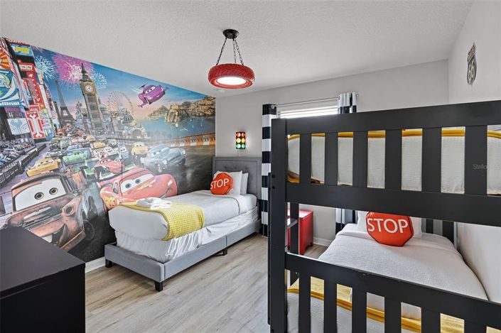 Image No.21-6 Bed Property for sale