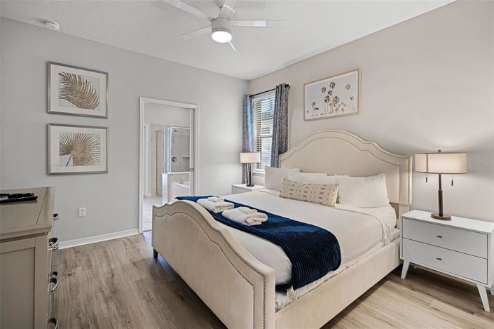 Image No.27-6 Bed Property for sale