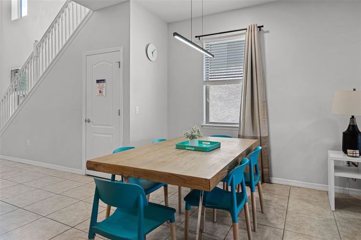 Image No.6-6 Bed Property for sale