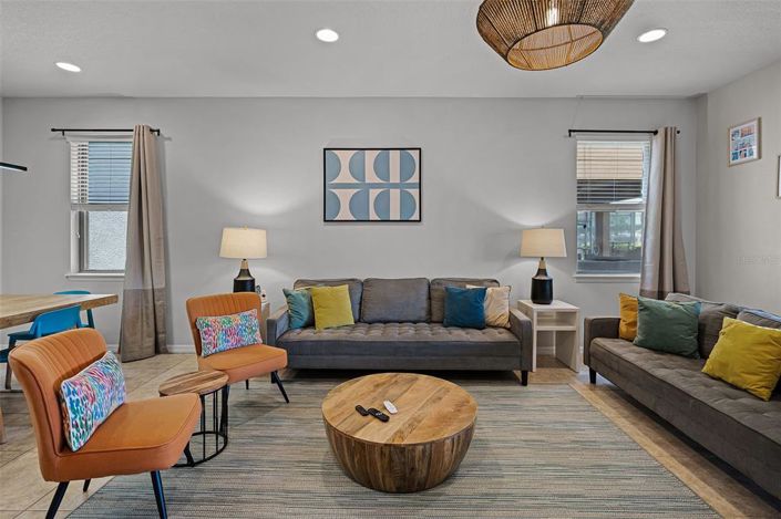 Image No.9-6 Bed Property for sale