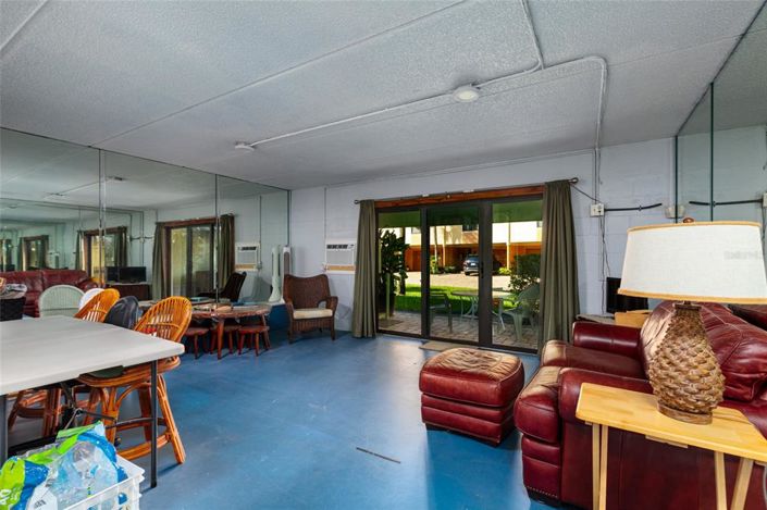 Image No.55-2 Bed Property for sale