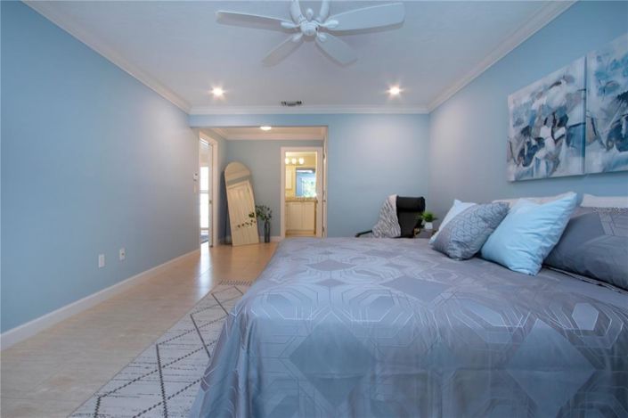 Image No.19-4 Bed Property for sale