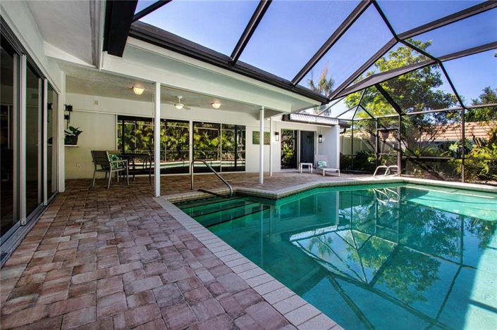 Image No.25-4 Bed Property for sale