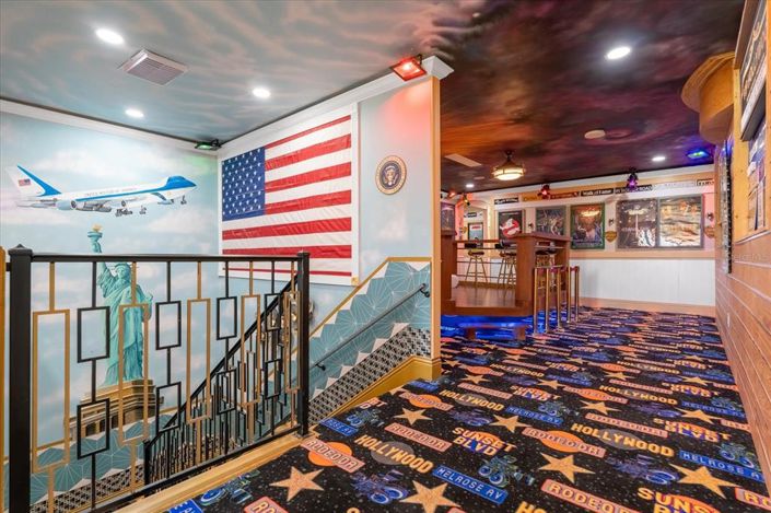 Image No.15-20 Bed Property for sale