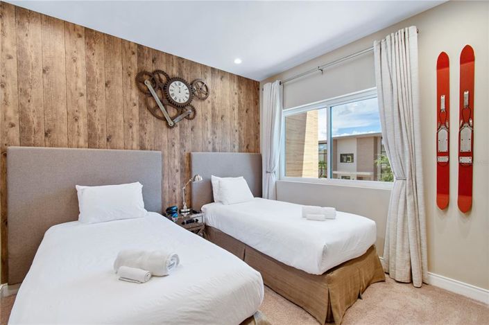 Image No.19-4 Bed Townhouse for sale