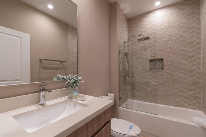 Image No.9-4 Bed Townhouse for sale