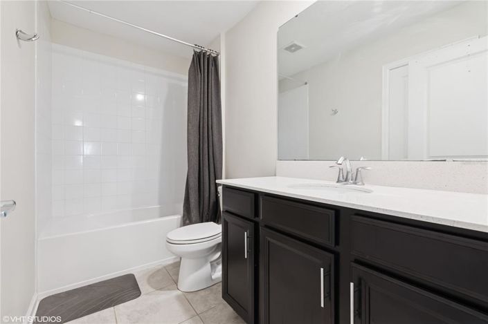 Image No.19-3 Bed Property for sale