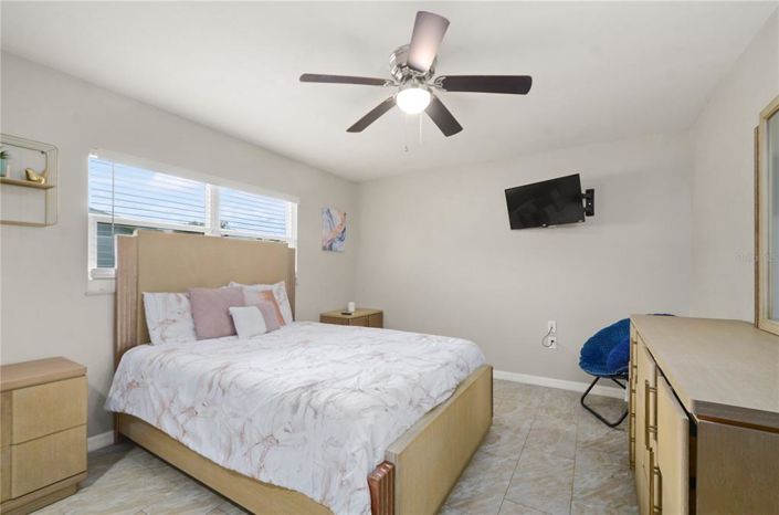 Image No.20-4 Bed Property for sale