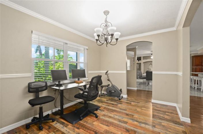 Image No.6-4 Bed Property for sale