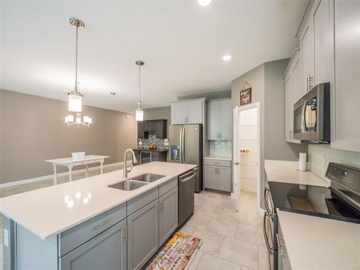 Image No.18-5 Bed Property for sale