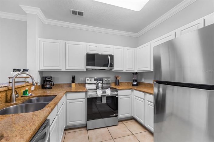 Image No.7-3 Bed Property for sale