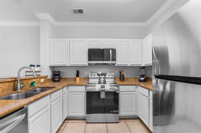 Image No.9-3 Bed Property for sale