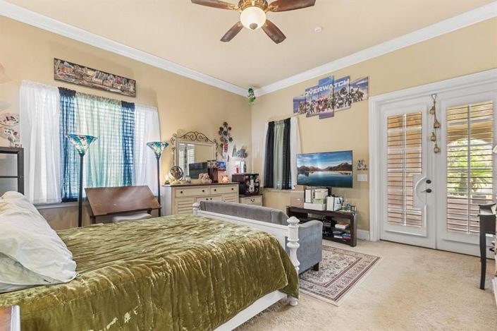 Image No.42-5 Bed Property for sale