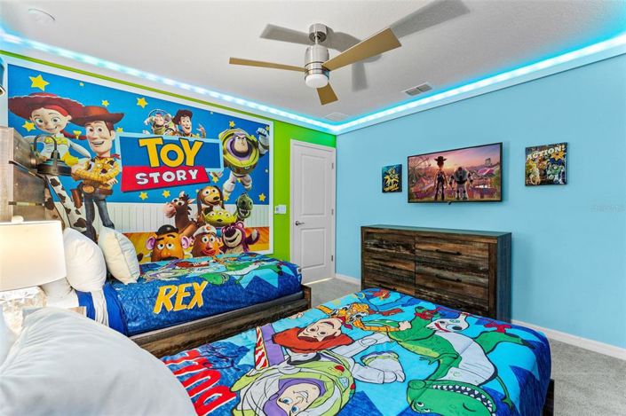 Image No.14-8 Bed Property for sale