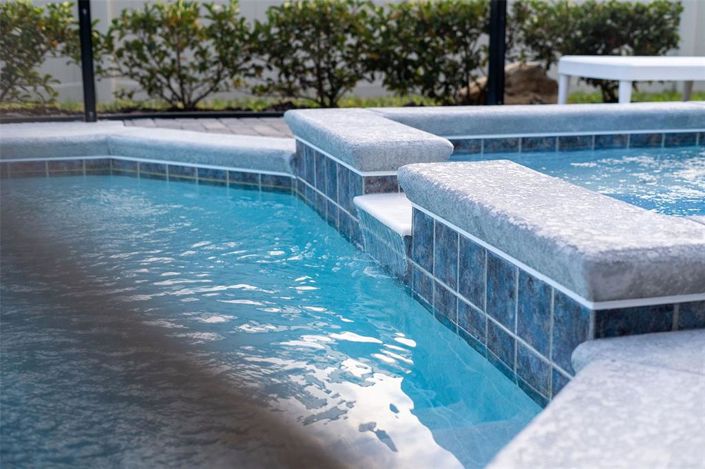 Image No.53-8 Bed Property for sale