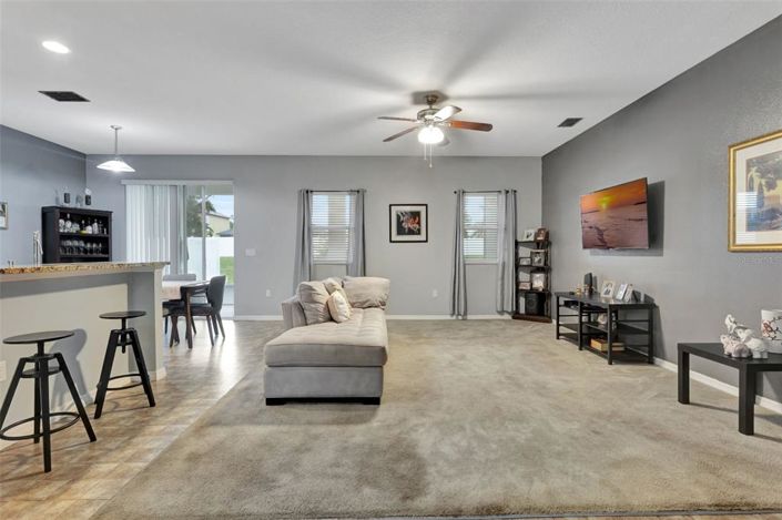 Image No.4-4 Bed Property for sale