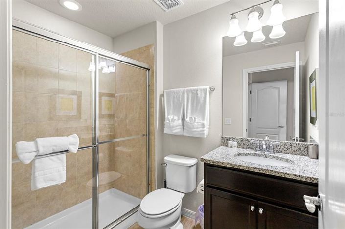 Image No.17-5 Bed Townhouse for sale