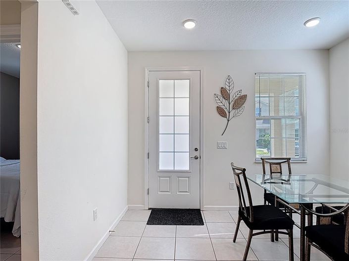 Image No.2-5 Bed Property for sale