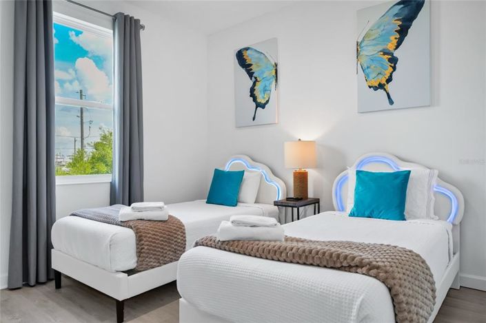 Image No.39-5 Bed Townhouse for sale