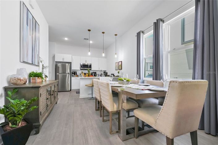 Image No.8-5 Bed Townhouse for sale