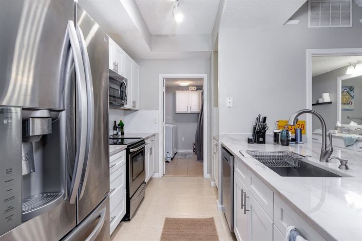 Image No.6-2 Bed Property for sale