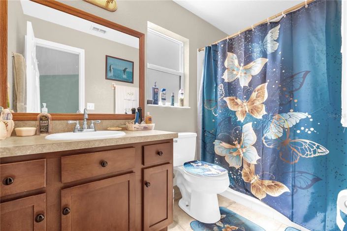 Image No.12-3 Bed Property for sale