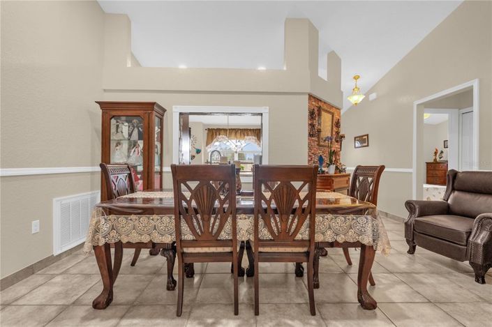 Image No.7-3 Bed Property for sale