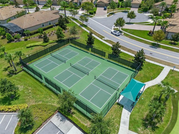 Image No.50-5 Bed Property for sale