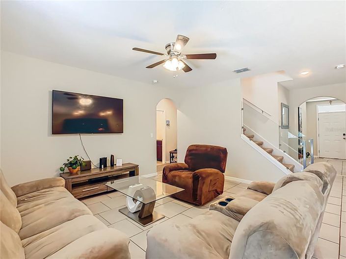 Image No.24-5 Bed Property for sale